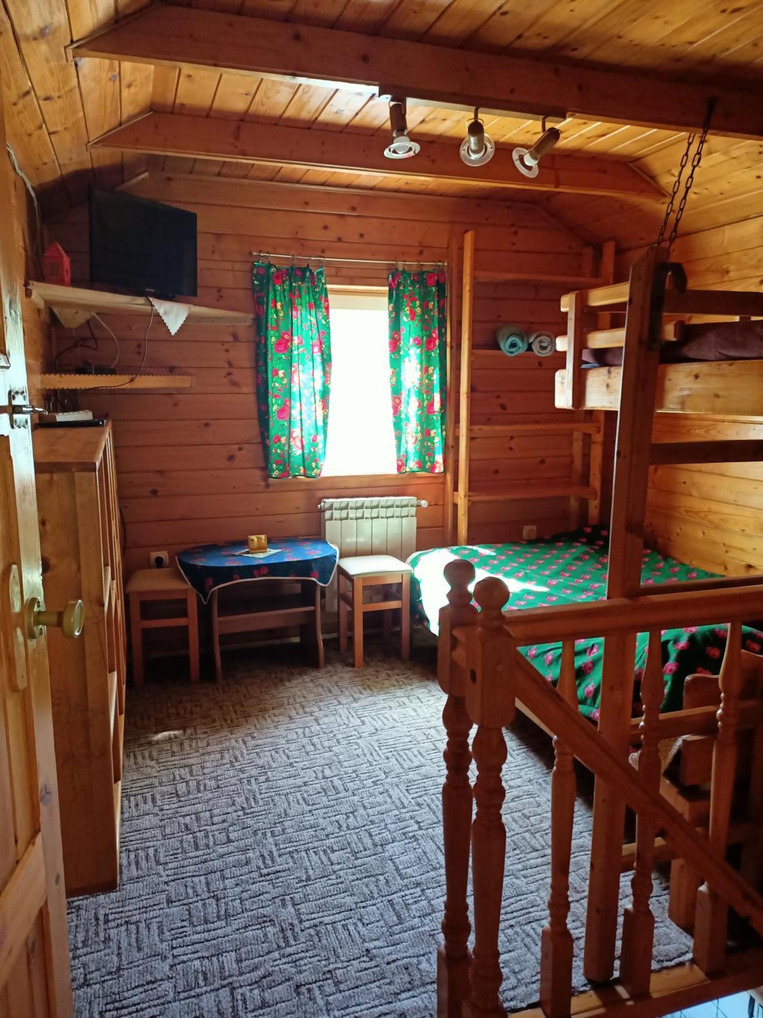 Maly Domek Pod Lasem Закопане Екстериор снимка